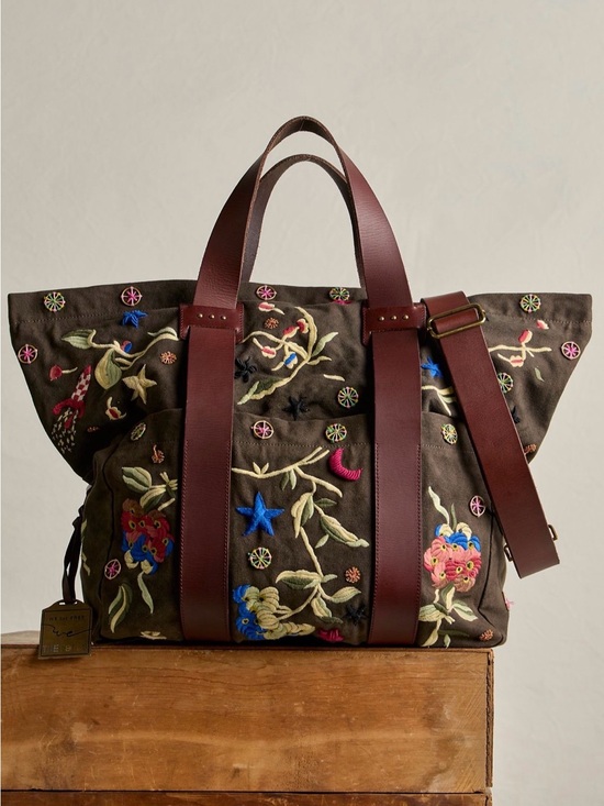 Free People Handbags - NWT We The Free x The Falls Long Weekend Bag in Olive